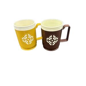 2 VTG CHALET Insulated 8 oz Plastic Mugs Cups Mustard Yellow & Brown Dishwasher